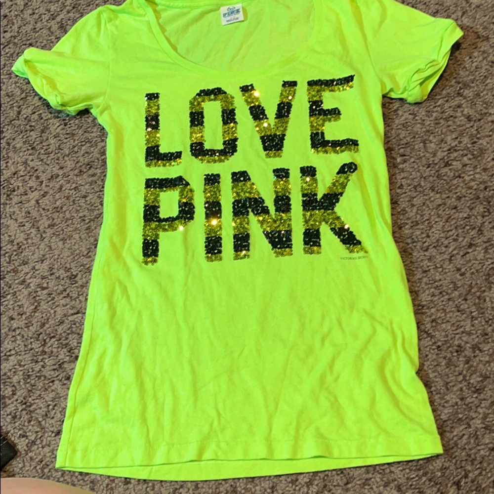 Pink tee